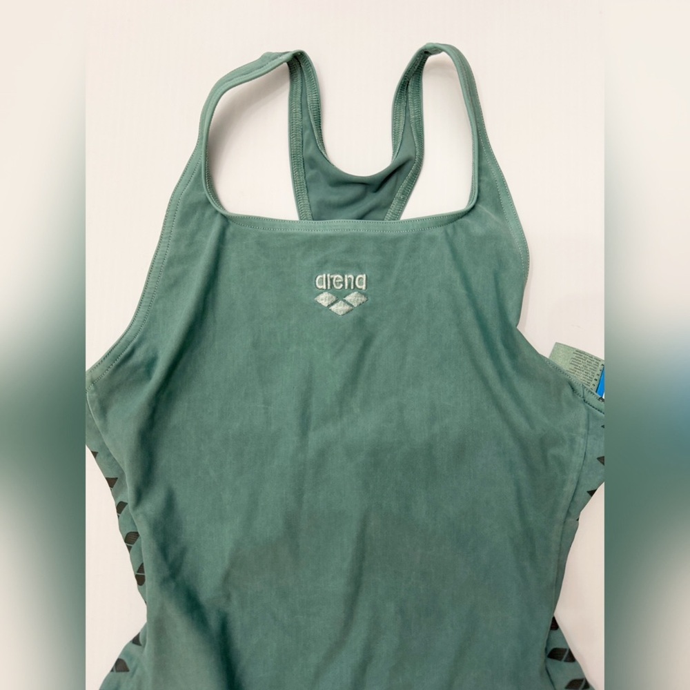 Arena Sage Green Racer Back One-Piece Swimsuit - 32 Small - Picture 4 of 12